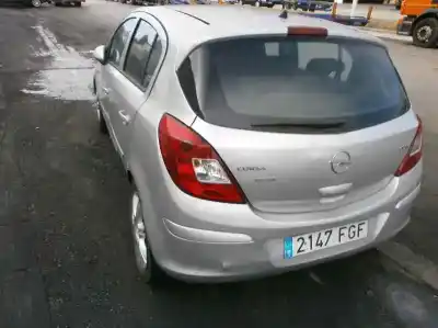 Veicolo di demolizione opel corsa d cosmo dell'anno 2006 alimentato z13dtj