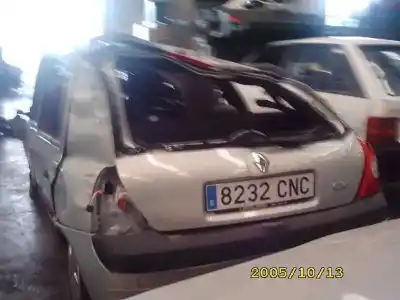 Здавання транспортного засобу otras marcas clio ii fase ii (b/cb0) authentique року 2003 потужний d7fg7