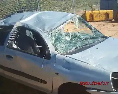 Здавання транспортного засобу otras marcas clio ii fase ii (b/cb0) authentique року 2003 потужний d7fg7