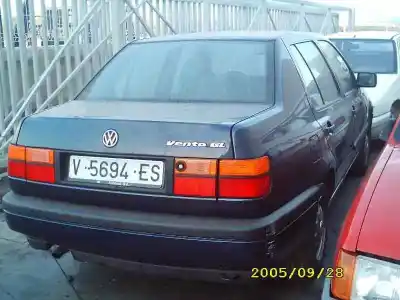 Vehículo de desguace VOLKSWAGEN VENTO (1H2) GL del año 1994 con motor AAZ