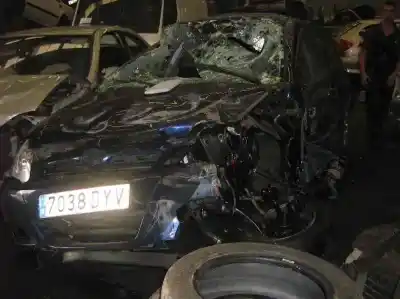 Veículo de Sucata TOYOTA COROLLA (_E12_) 2.0 D-4D (CDE120_) do ano 2006 alimentado 1CD