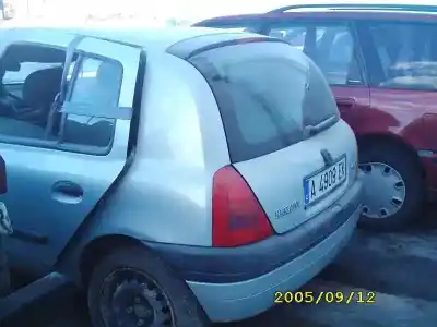 Scrapping Vehicle renault clio ii fase i (b/cbo) 1.2 of the year 2000 powered d7fd7