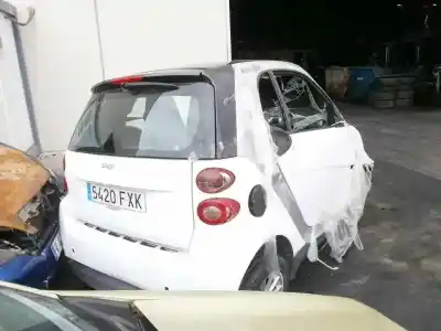Veículo de Sucata smart coupe fortwo coupe (62kw) do ano 2007 alimentado 3b21