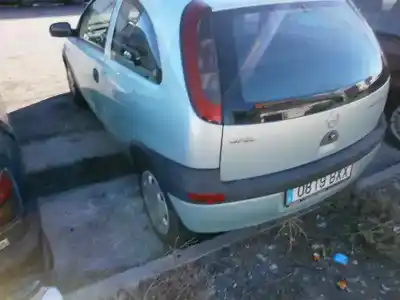 Veículo de Sucata opel corsa c comfort do ano 2002 alimentado y17dtl