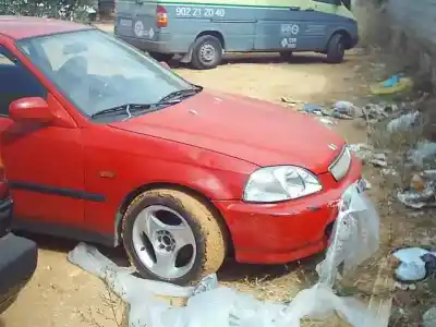 Véhicule à la ferraille honda                                              civic coupe (ej6/8)                                                                                                                                                                                                                                        1.6 sr (ej8)                                                                                                                                                                                                                                               de l'année 1997 alimenté d16yb