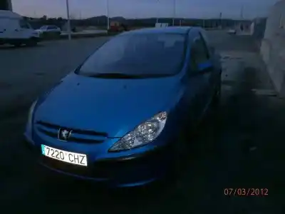 Vehículo de desguace PEUGEOT 307 (S1) XR del año 2003 con motor RHY(DW10TD)