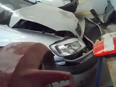 Veicolo di demolizione opel zafira a elegance dell'anno 2003 alimentato z18xe