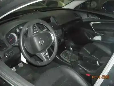 Veículo de Sucata opel insignia berlina sport 4x4 do ano 2010 alimentado a20nht