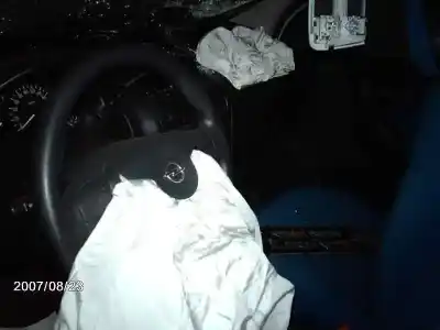 Veículo de Sucata opel corsa c comfort do ano 2002 alimentado z12xe