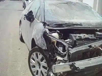 Veicolo di demolizione citroen c4 coupe vtr dell'anno 2005 alimentato nfu