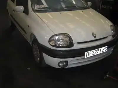 Здавання транспортного засобу renault clio ii fase i (b/cbo) 1.4 alize 75 cv / 55 kw року 1998 потужний  Здавання транспортного засобу renault clio ii fase i (b/cbo) 1.4 alize 75 cv / 55 kw року 1998 потужний