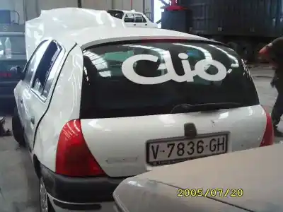 Здавання транспортного засобу renault clio ii fase i (b/cbo) 1.2 року 1998 потужний d7f