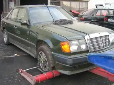 Vehículo de desguace MERCEDES CLASE E (W124) BERLINA 3.0 CAT del año 1986 con motor E 4T