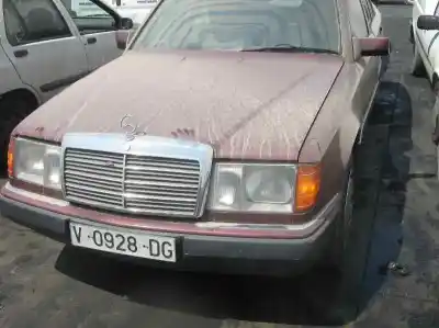 Vehículo de desguace MERCEDES CLASE E (W124) BERLINA 3.0 CAT del año 1990 con motor 03985