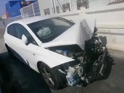 Veículo de Sucata seat leon (1p1) reference copa do ano 2010 alimentado bxf