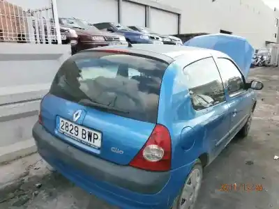 Здавання транспортного засобу renault clio ii fase ii (b/cb0) base authentique року 2002 потужний d4f712