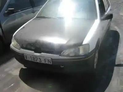 Veicolo di demolizione PEUGEOT 106 (S2) Max dell'anno 1997 alimentato 