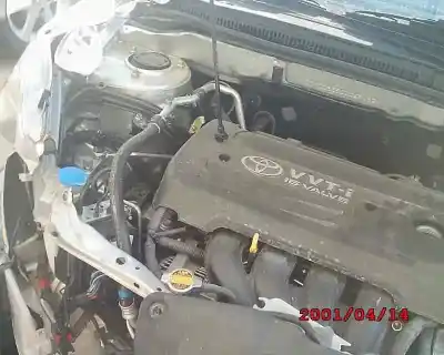 Veículo de Sucata toyota corolla (e12) 1.6 16v do ano 2004 alimentado 3zzfe