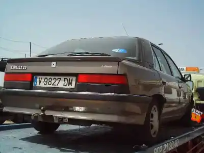 Veicolo di demolizione RENAULT 25 (B29) 2.1 Diesel dell'anno 1990 alimentato JBS