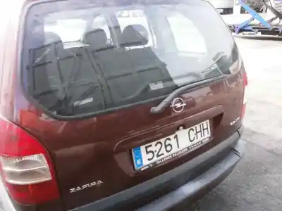 Veicolo di demolizione opel zafira a club dell'anno 2003 alimentato y20dth