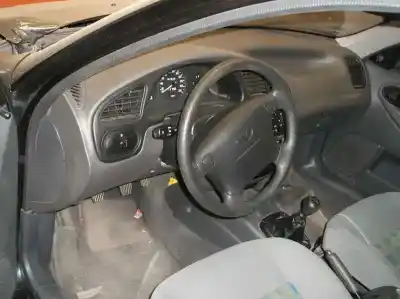 Veicolo di demolizione daewoo lanos cool dell'anno 2002 alimentato a13sms