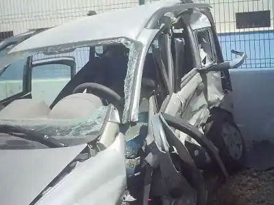 Veicolo di demolizione fiat panda (169) 1.2 8v dynamic dell'anno 2000 alimentato 188a4000