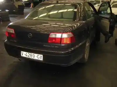 Veículo de Sucata opel omega b elegance berlina do ano 1999 alimentado y22xl