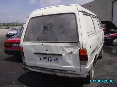Veicolo di demolizione nissan vanette (c 220) * dell'anno 1994 alimentato ld20ii