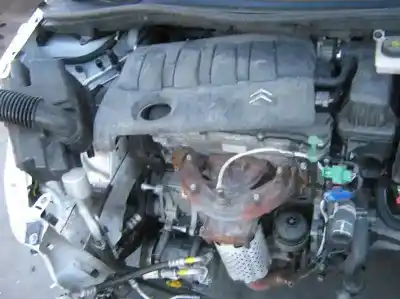 Veicolo di demolizione citroen c4 coupe collection dell'anno 2004 alimentato kfu