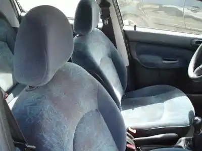 Здавання транспортного засобу peugeot 206 berlina xt року 1999 потужний wjz