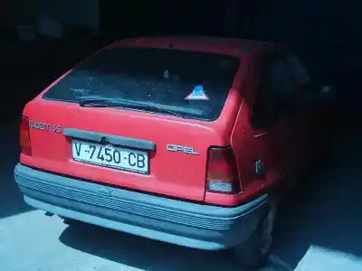 Veicolo di demolizione opel kadett e 1.6 dell'anno 1987 alimentato g/1.6sv