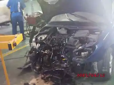 Vehicul casat peugeot 206 berlina xs al anului 2004 alimentat rhy