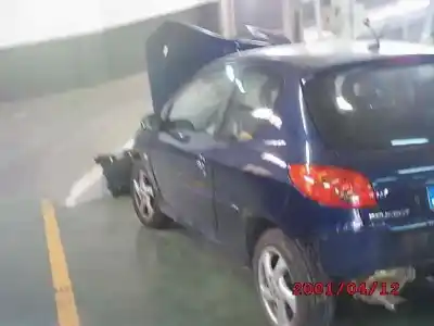 Vehicul casat peugeot 206 berlina xs al anului 2004 alimentat rhy