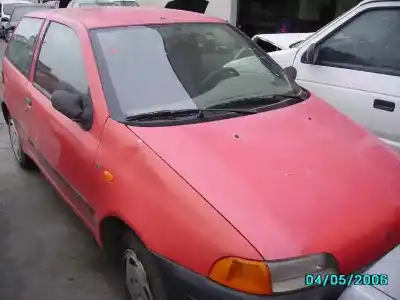 Veículo de Sucata fiat punto (176_) 75 1.2 do ano 1995 alimentado 176a8000
