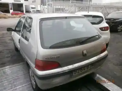 Veicolo di demolizione peugeot 106 (s2) 1.1 dell'anno 2001 alimentato hfx