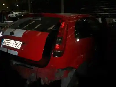 Veículo de Sucata ford fiesta (cbk) trend do ano 2004 alimentado fyja