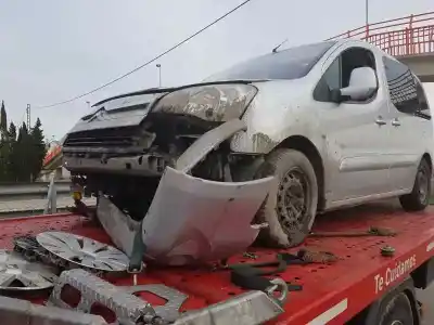 Veículo de Sucata citroen berlingo xtr 1.6 hdi 92 do ano 2008 alimentado 9hx-9h02