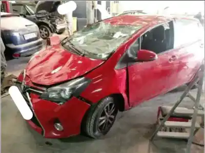 Veículo de Sucata toyota yaris (_p13_) 1.3 (nsp130_) do ano 2015 alimentado 1nr
