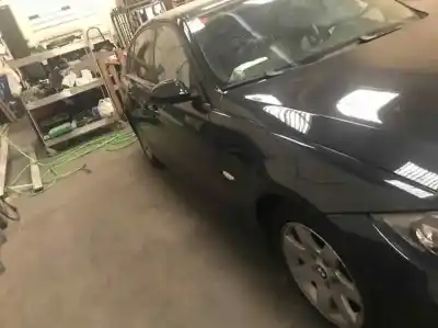 Veículo de Sucata bmw serie 3 berlina (e90) 320d do ano 2005 alimentado 204d4