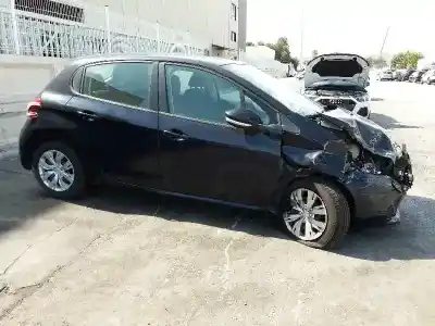 Vehicul casat peugeot 208 i (ca_, cc_) 1.4 hdi al anului 2013 alimentat 8h01