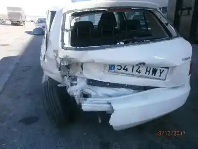 Veículo de Sucata skoda fabia (5j2 ) 1.2 12v 69 cv / 51 kw do ano 2014 alimentado cgp