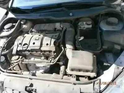 Veículo de Sucata peugeot 206 cc cc do ano 2002 alimentado nfu(tu5jp4)
