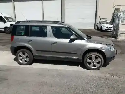Sloopvoertuig skoda yeti (5l) 1.2 tsi van het jaar 2010 aangedreven cbzb
