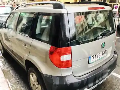 Vehículo de desguace skoda yeti 1.2 tsi del año 2010 con motor cbzb