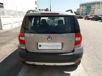 Sloopvoertuig skoda yeti (5l) 1.2 tsi van het jaar 2010 aangedreven cbzb