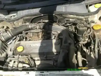 Veículo de Sucata opel combo familiar do ano 2002 alimentado y17dt