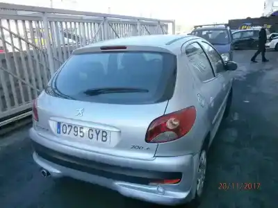 Veículo de Sucata peugeot 206 sw (2e/k) 1.4 do ano 2010 alimentado kfw