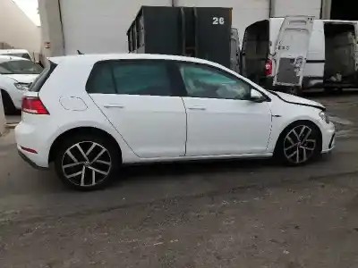 Véhicule à la ferraille volkswagen                                         golf vii lim. (bq1)                                                                                                                                                                                                                                        1.5 16v tsi act                                                                                                                                                                                                                                            de l'année 2019 alimenté dada