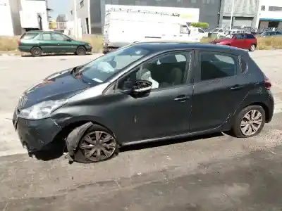 Veículo de Sucata peugeot 208 1.6 blue-hdi fap do ano 2014 alimentado 9hp0