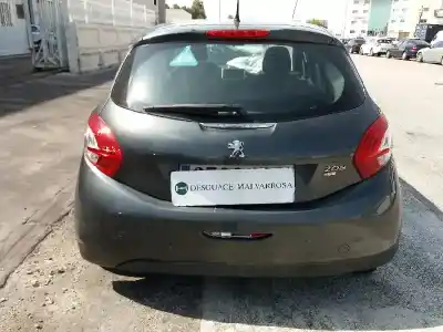 Veículo de Sucata peugeot 208 1.6 blue-hdi fap do ano 2014 alimentado 9hp0